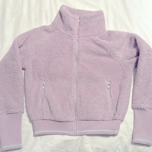 Women’s Athleta zip Sherpa fleece cropped jacket soft lavender color Size XS